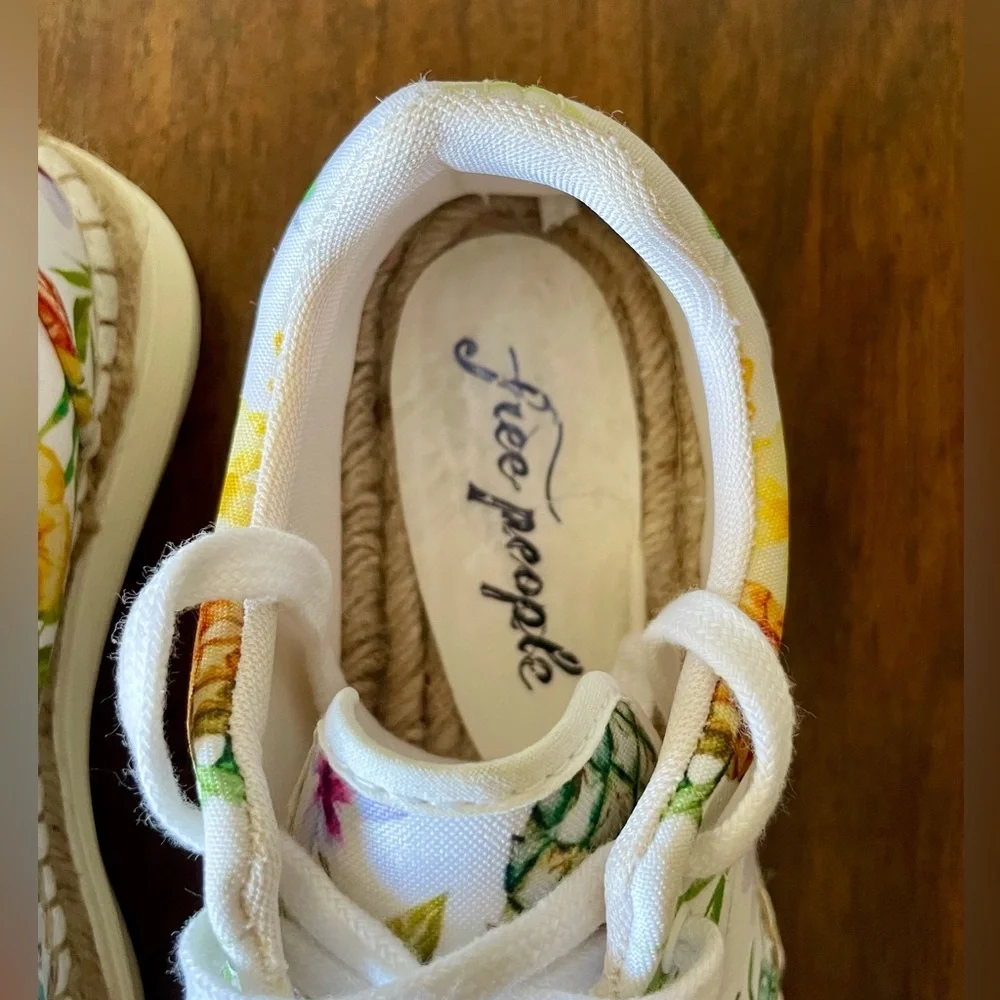 Free People Espadrille Jackson Sneakers Size: 6 US (36 UK) Floral Tropical Print - Picture 4 of 7